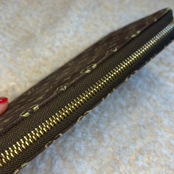 SALE🛍️ Louis Vuitton Mini Lin Denim Zippy Wallet - Picture 7 of 13